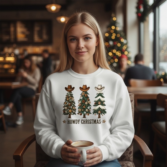 Christmas Tree Sweatshirt Howdy Christmas gifts Women Men soft fun cozy White - Picture 2 of 11